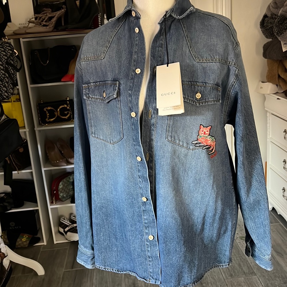 Gucci chain lightweight jacket